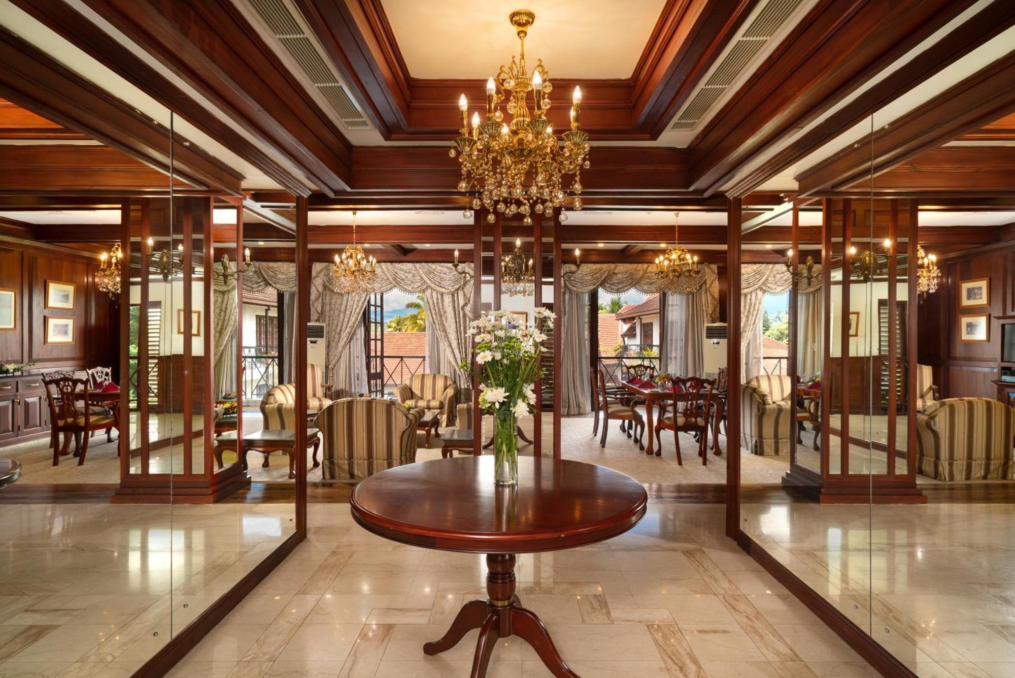 Mahaweli Reach Hotel Kandy Dış mekan fotoğraf