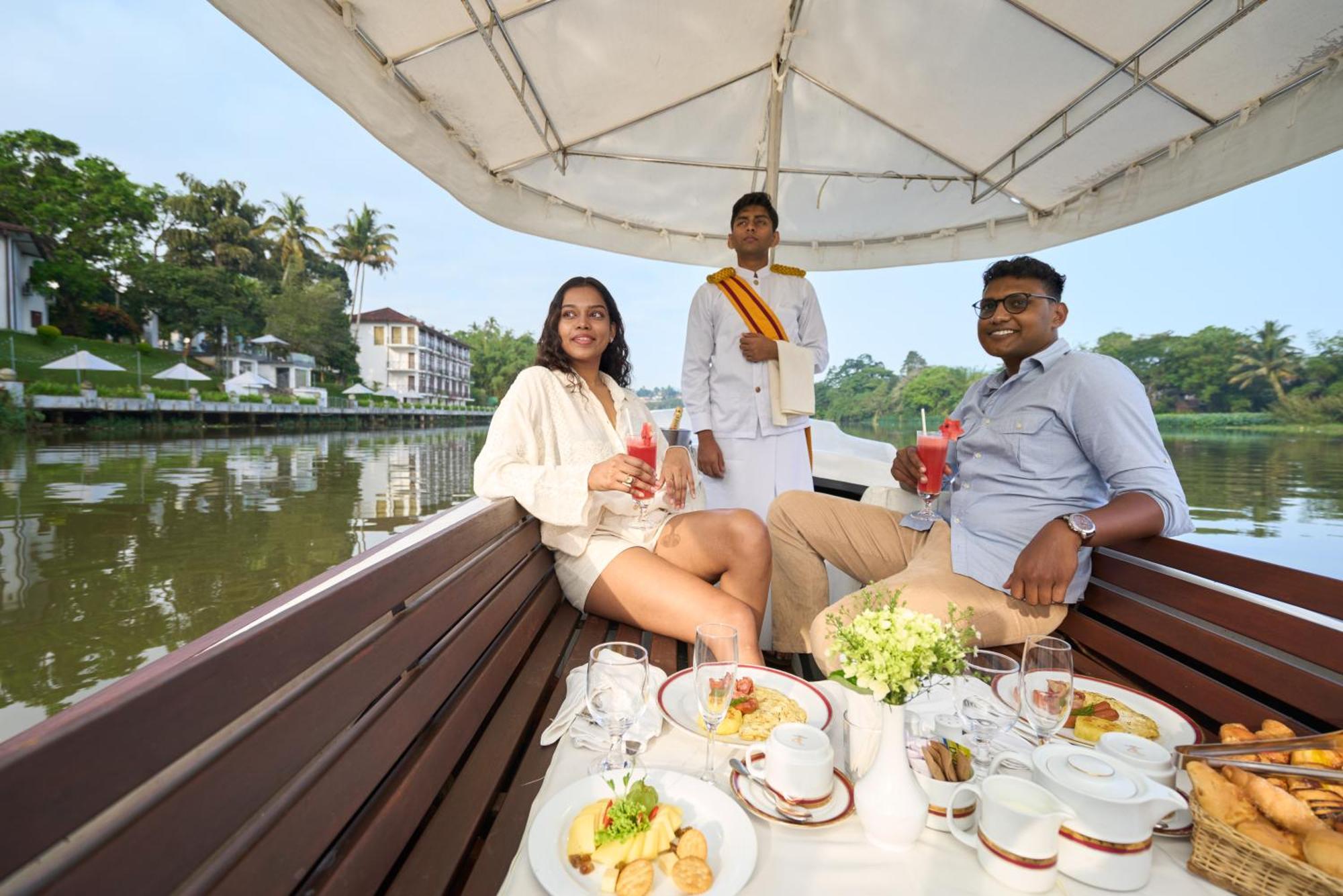 Mahaweli Reach Hotel Kandy Dış mekan fotoğraf