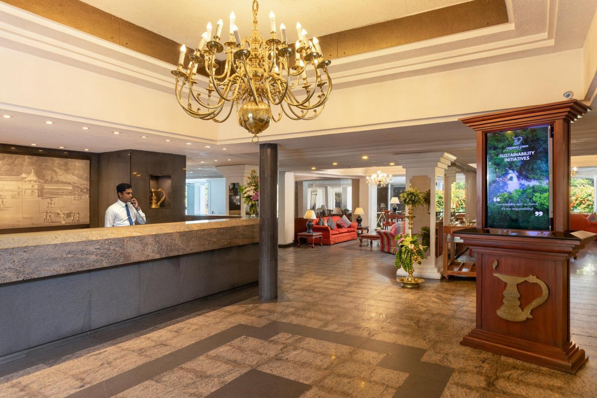 Mahaweli Reach Hotel Kandy Dış mekan fotoğraf